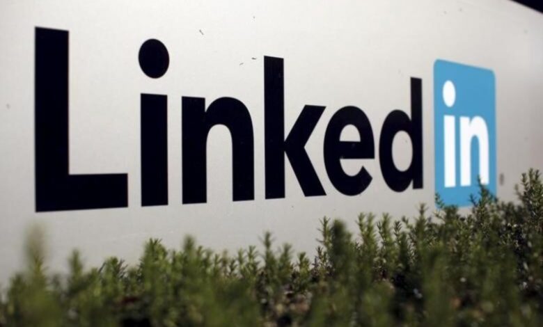 Schedule Posts Using LinkedIn's New Feature